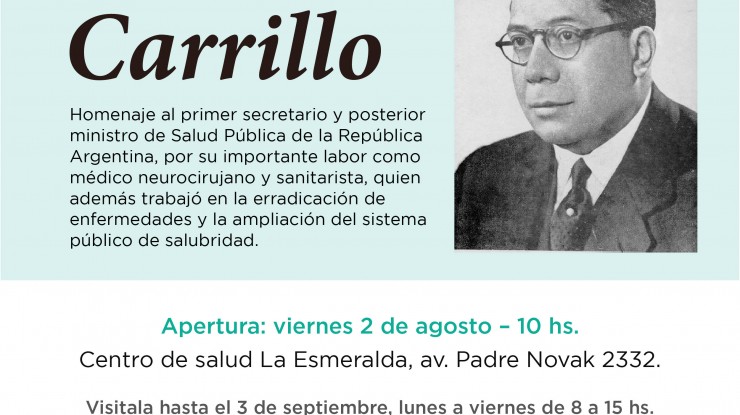 Muestra doctor Carrillo en el Centro de Salud La Esmeralda